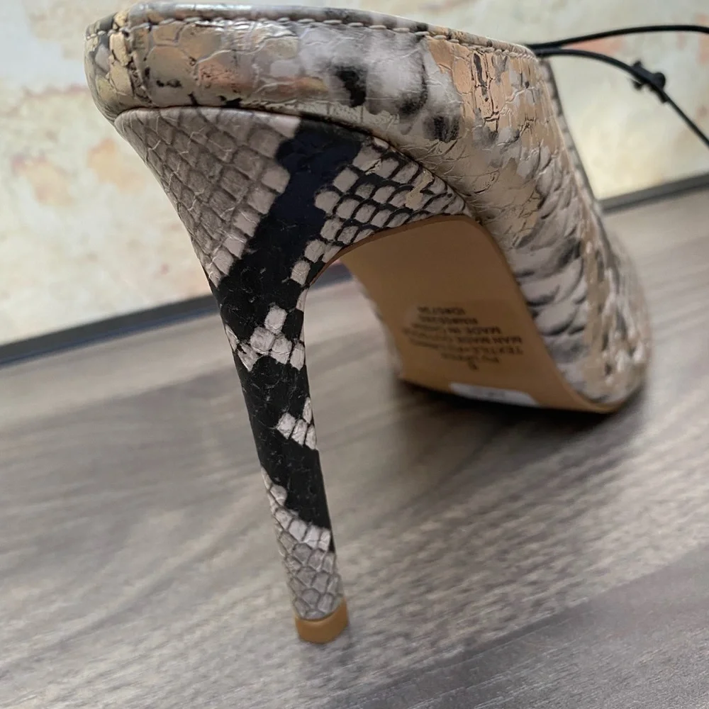New Women’s Snakeskin Print Pointed Toe Mules - Picture 4 of 10